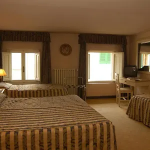 Quattro Gigli Palace Hotel